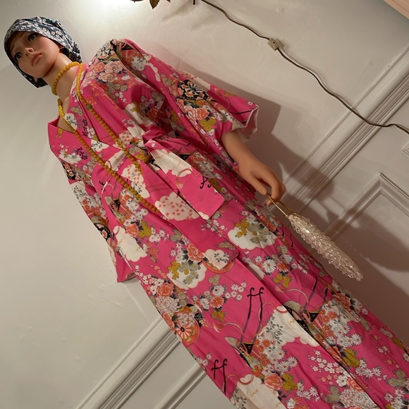 Vintage Japanese KIMONO by BEST QUALITY. Size small- medium . Lined - Picture 5 of 16